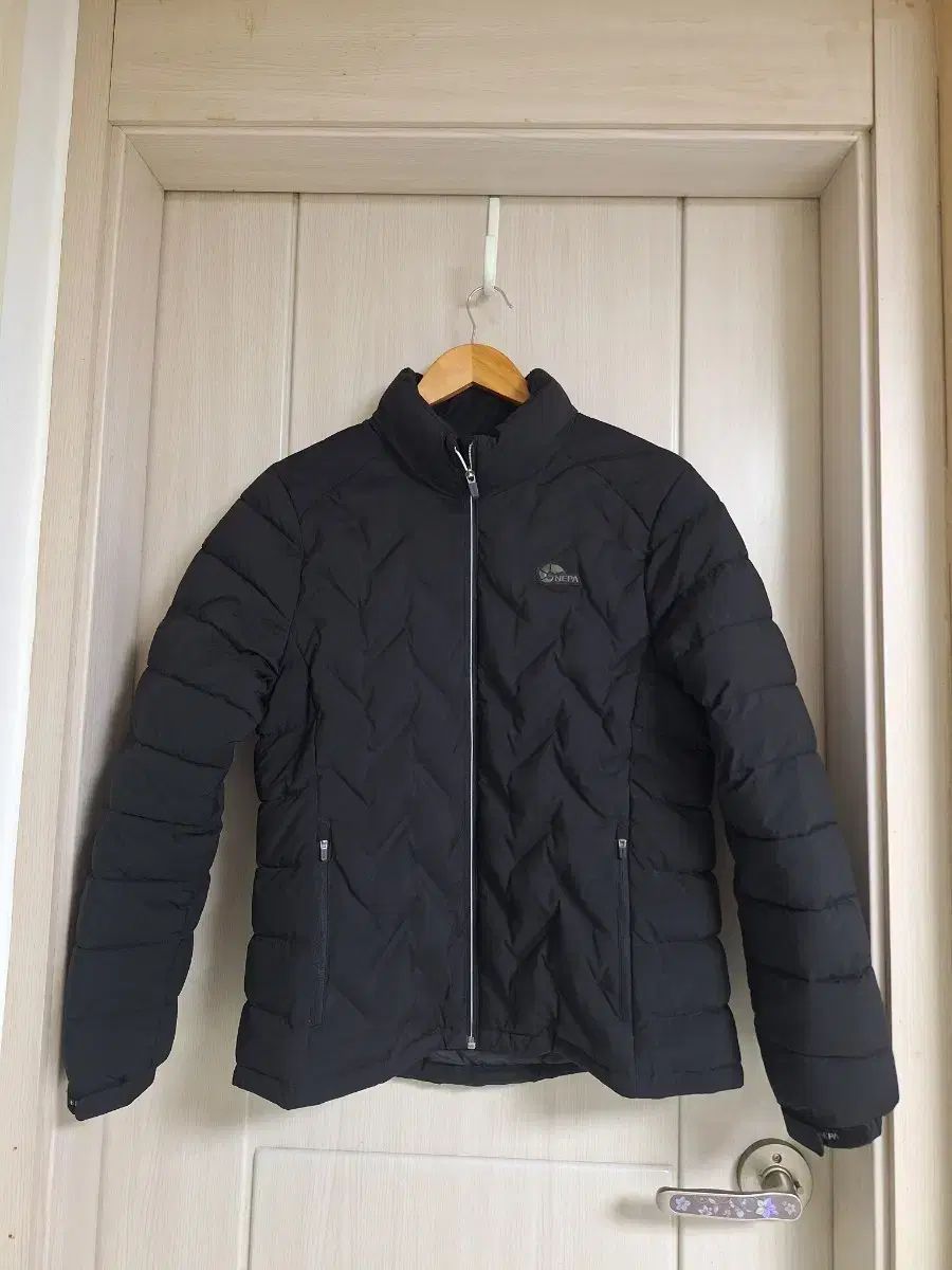 ネパ レディース 軽量 ダウン アウター 105