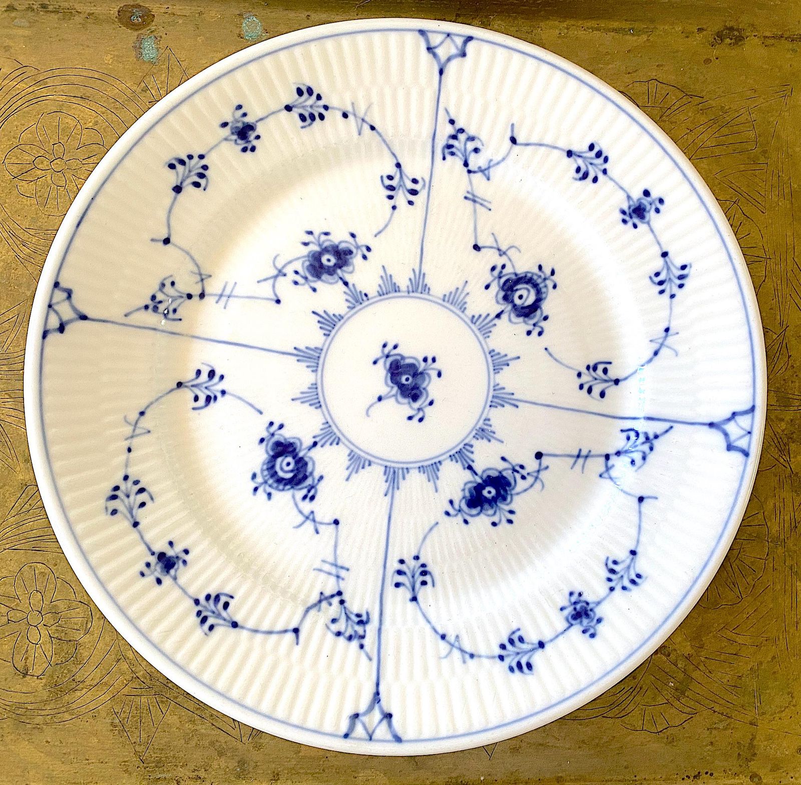 ロイヤルコペンハーゲン ランチプレート 22.5 cmブルーフルーテッド プレーン1960年代 デンマーク製 ヴィンテージ