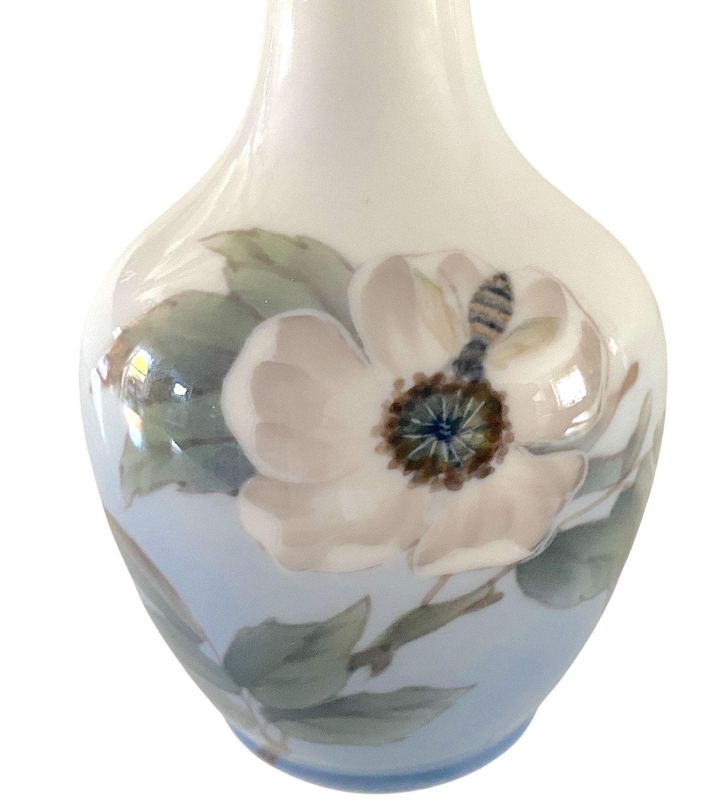 ロイヤルコペンハーゲン アールヌーヴォー 植物花瓶。マグノリアと蜂