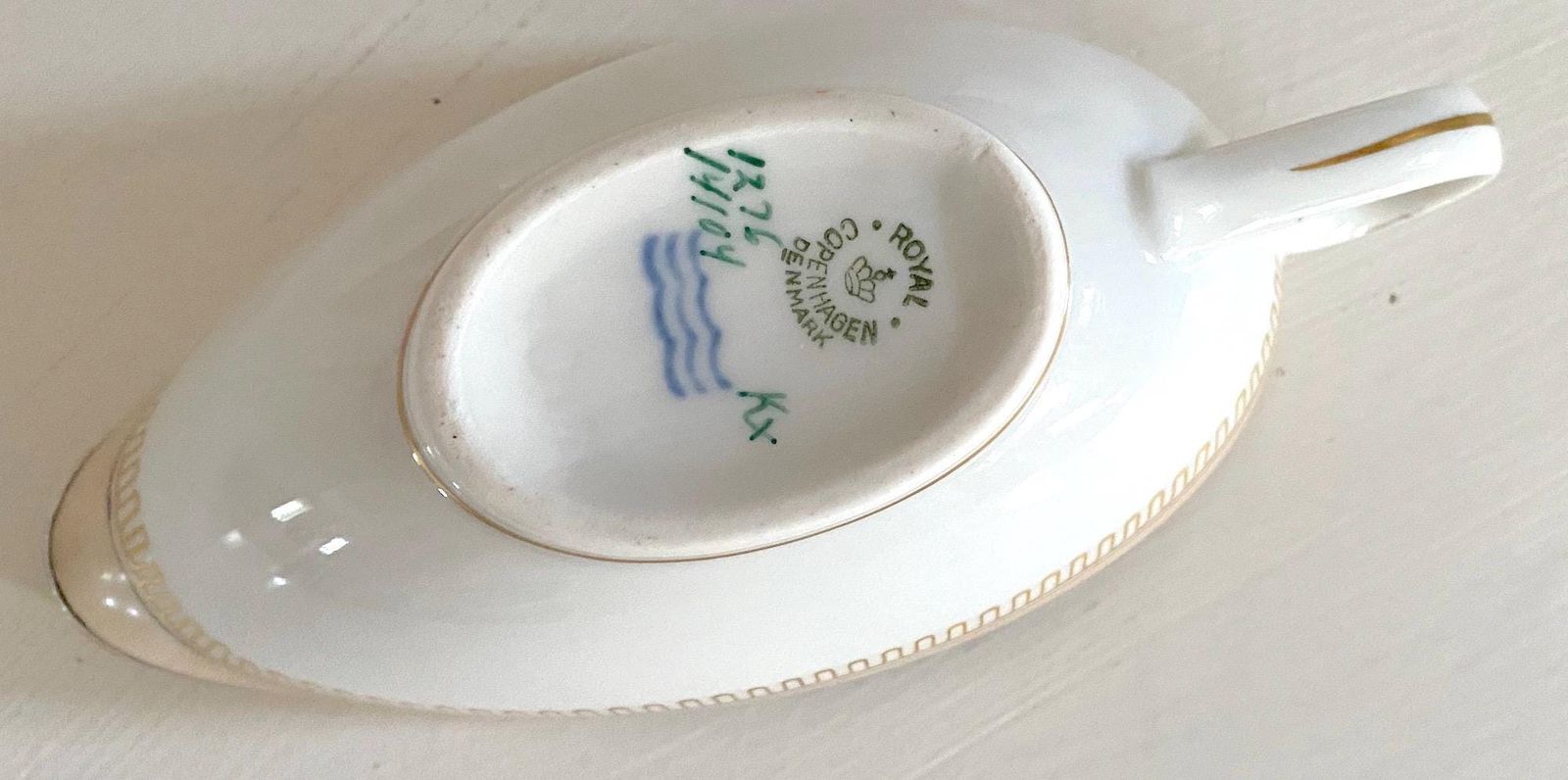 ロイヤルコペンハーゲン ギセルフェルト