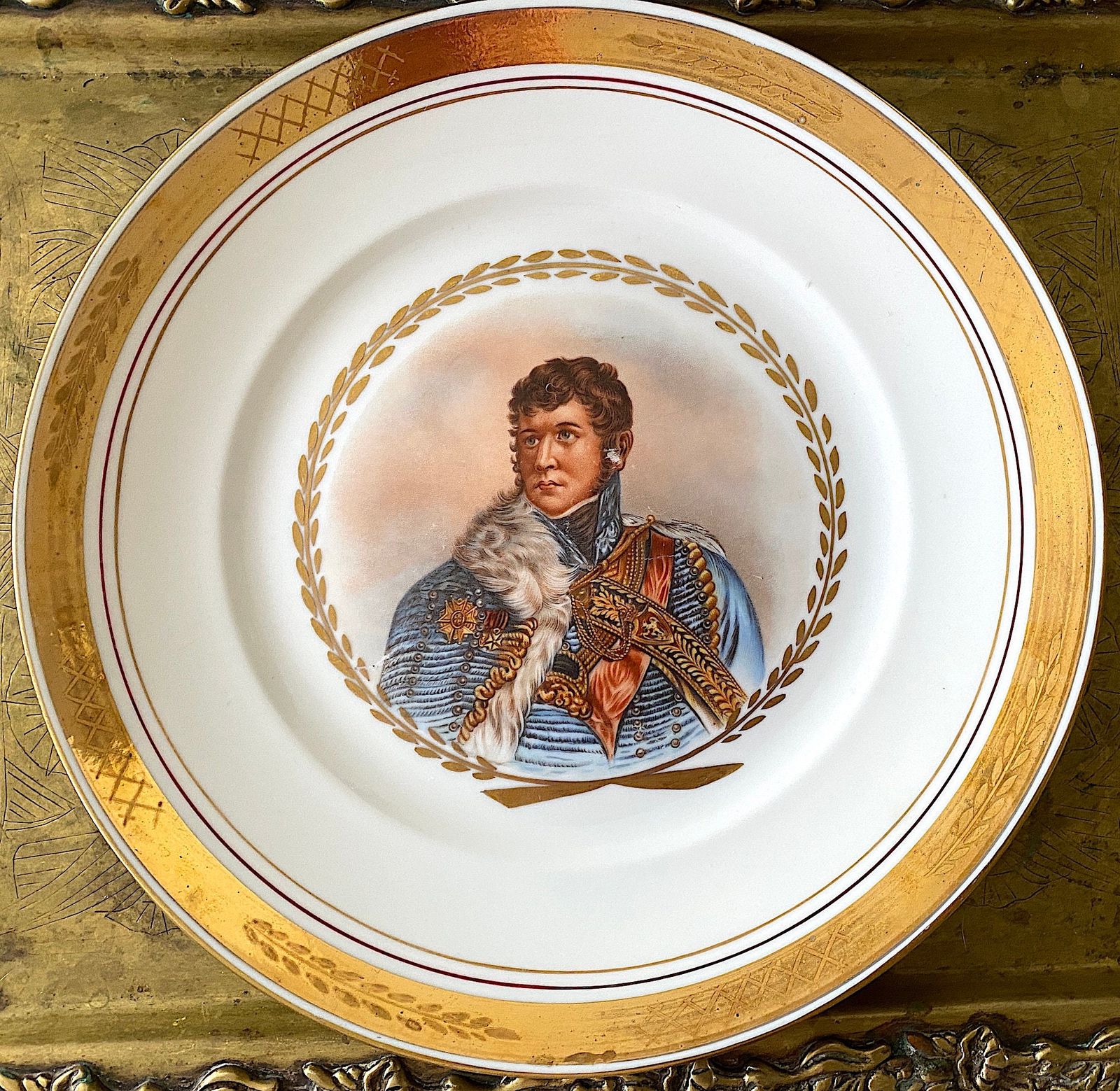 ロイヤルコペンハーゲン 肖像プレート 帝政期の貴族 金縁 直径27 cm