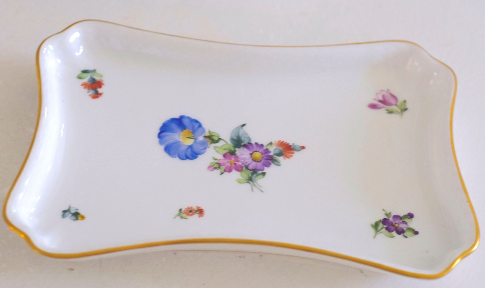 ロイヤルコペンハーゲン ザクセンフラワー サービングプレート アンティーク磁器皿 ブルーリシアンサス 金縁