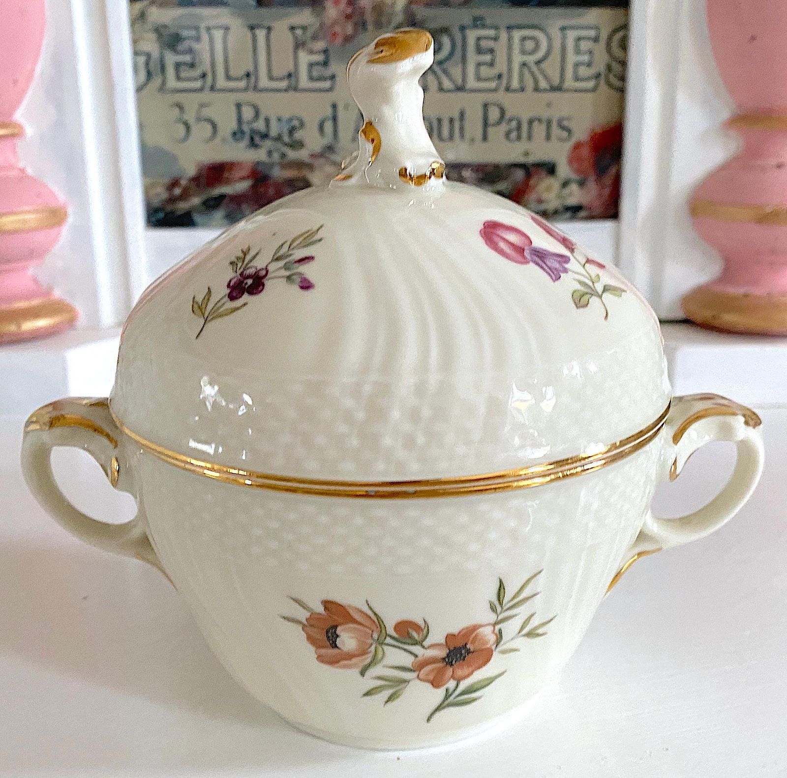 フリイセンボーロココ風花柄蓋付きシュガーボウルワイルドピンク芍薬柄1960年代ヴィンテージ