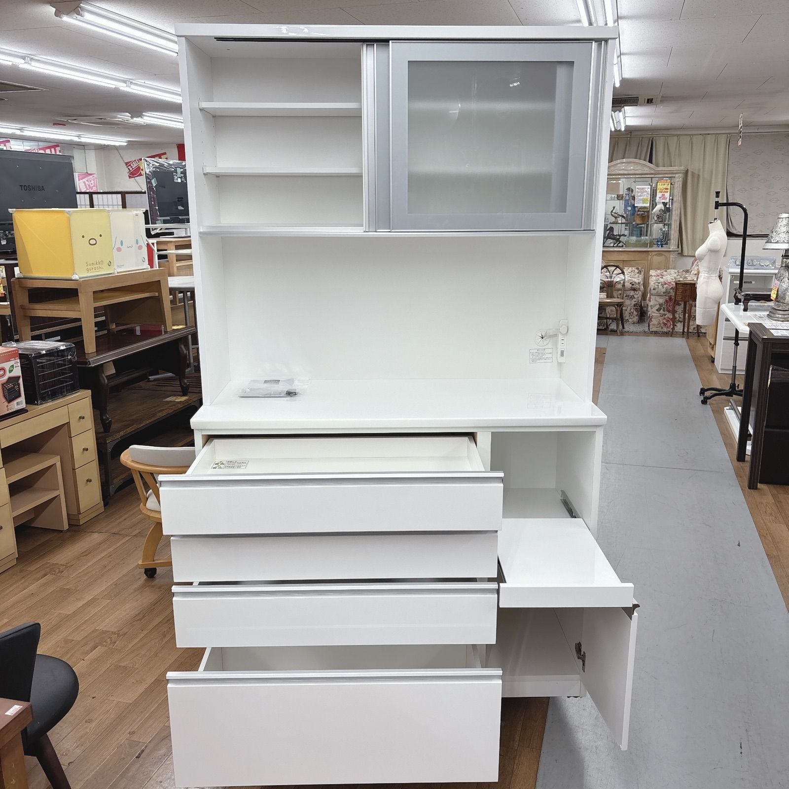 I701 🌈 名古屋市近郊送料設置無料！ NITORI キッチンボード 食器棚
