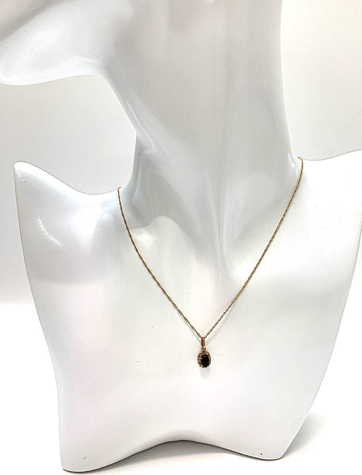 K 18 黒石付き チェーンネックレス ペンダント 1.2ｇ 40ｃｍ ゴールド系 オーバル型 楕円型 18金