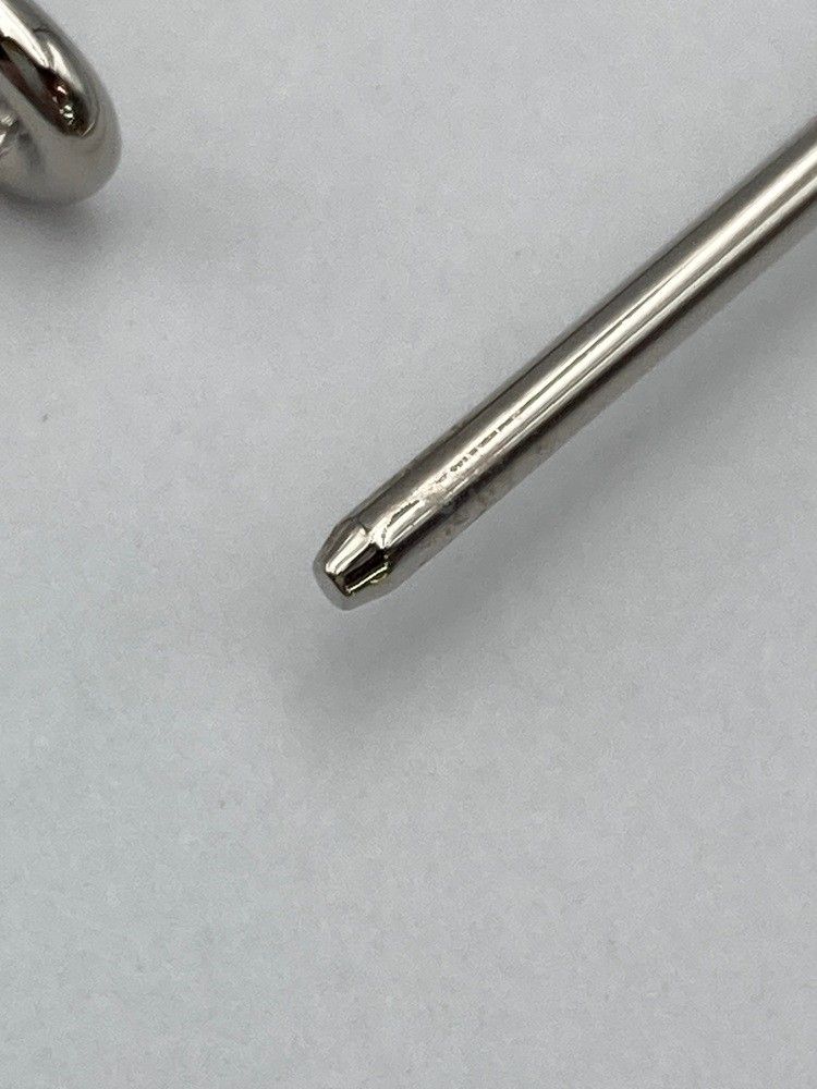 LOEWE ロエベ メカノピン ブローチ バッグチャーム 中古 D4 - メルカリ