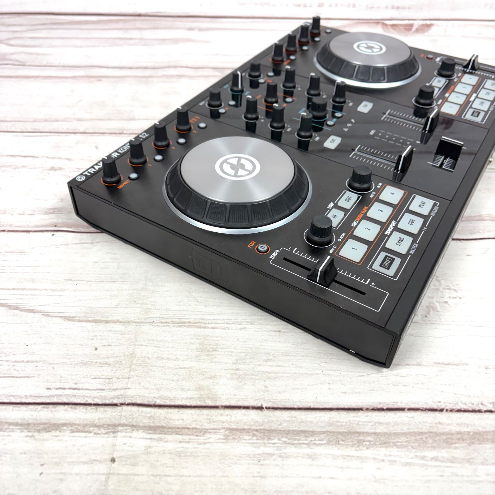Native Instruments TRAKTOR KONTROL S2 MK2 DJコントローラー - メルカリ