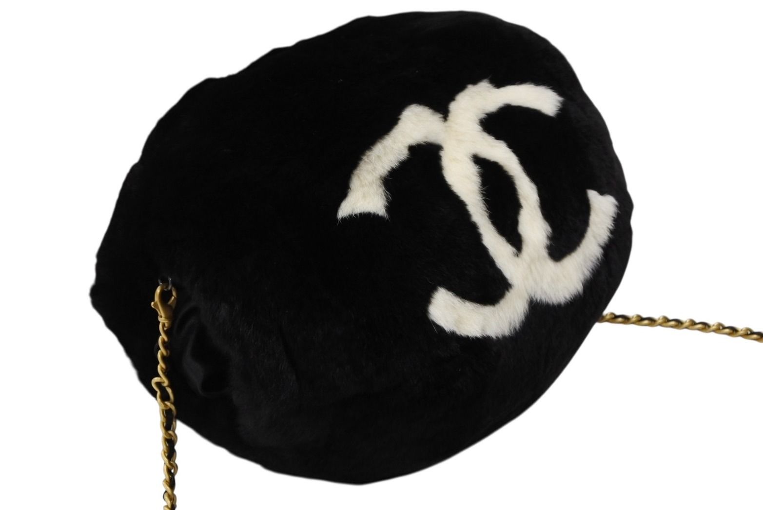 値下げ❣CHANEL❣️ラパンの貴重なアームウォーマー 値下げ❣CHANEL❣️ラパンの貴重なアームウォーマー 値下げ❣CHANEL