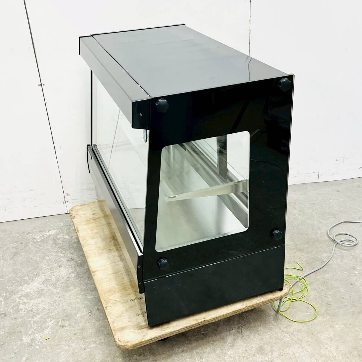 HOSHIZAKI 冷蔵庫（ディスプレイケース）中古 ホシザキ 高湿ディスプレイケース HKD-3B1 W895×D477×H730 100V 卓上型
