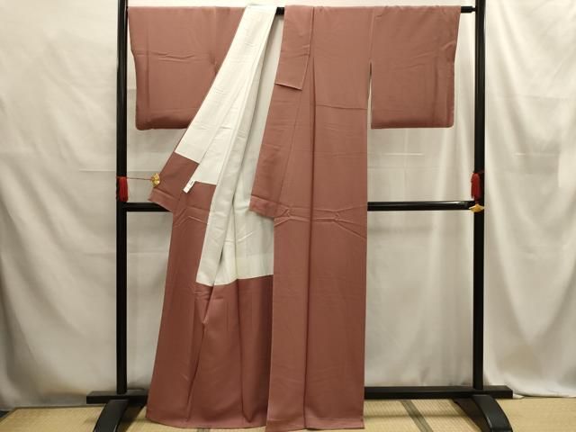 平和屋着物□ファッションデザイナー 花井幸子 色無地 紋意匠 退紅色