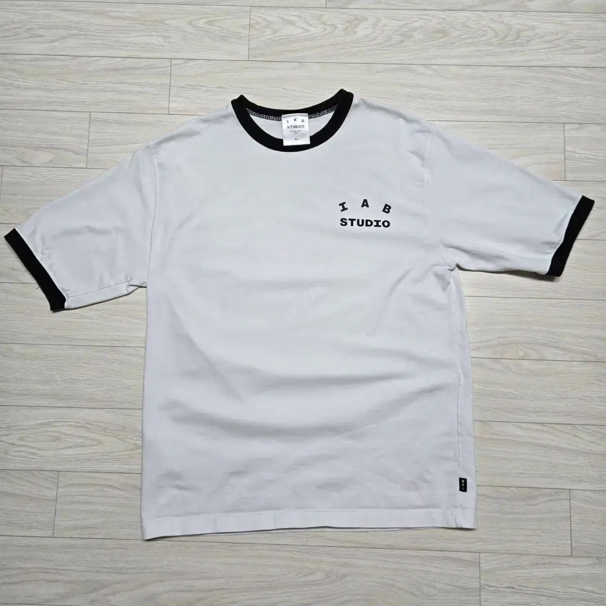 IAB Studio アイエプスタジオ リー LEE イー スタジオ ステイビッシュド Tシャツ