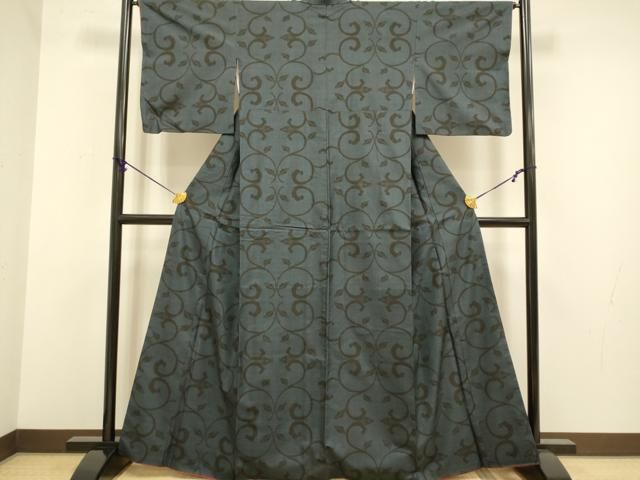 平和屋着物□本場大島紬 7マルキ 唐草文 正絹 逸品 DABA8672du - メルカリ