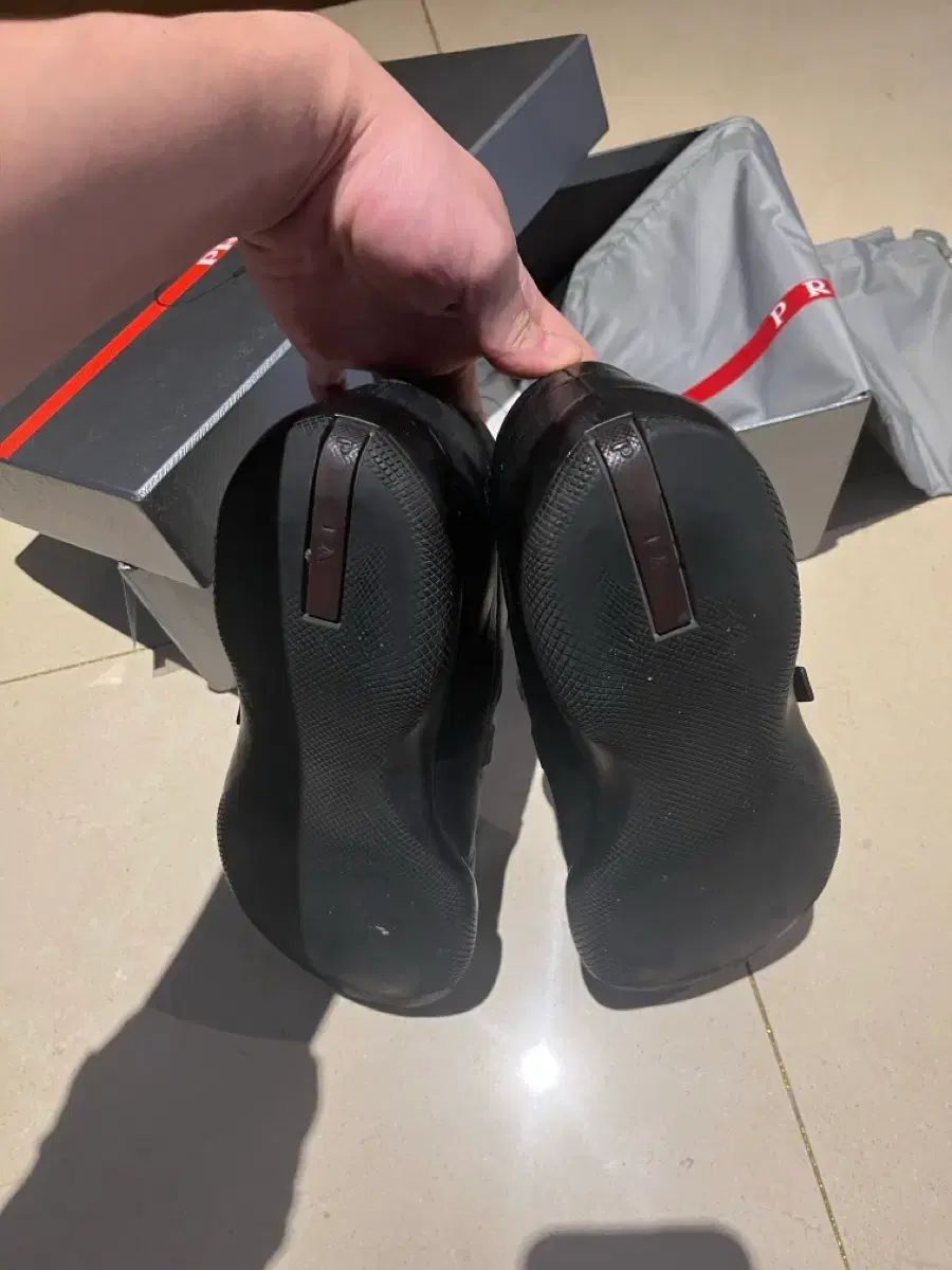  プラダ スポーツ メタル バックル ローファー ローファー ブーツ 革靴