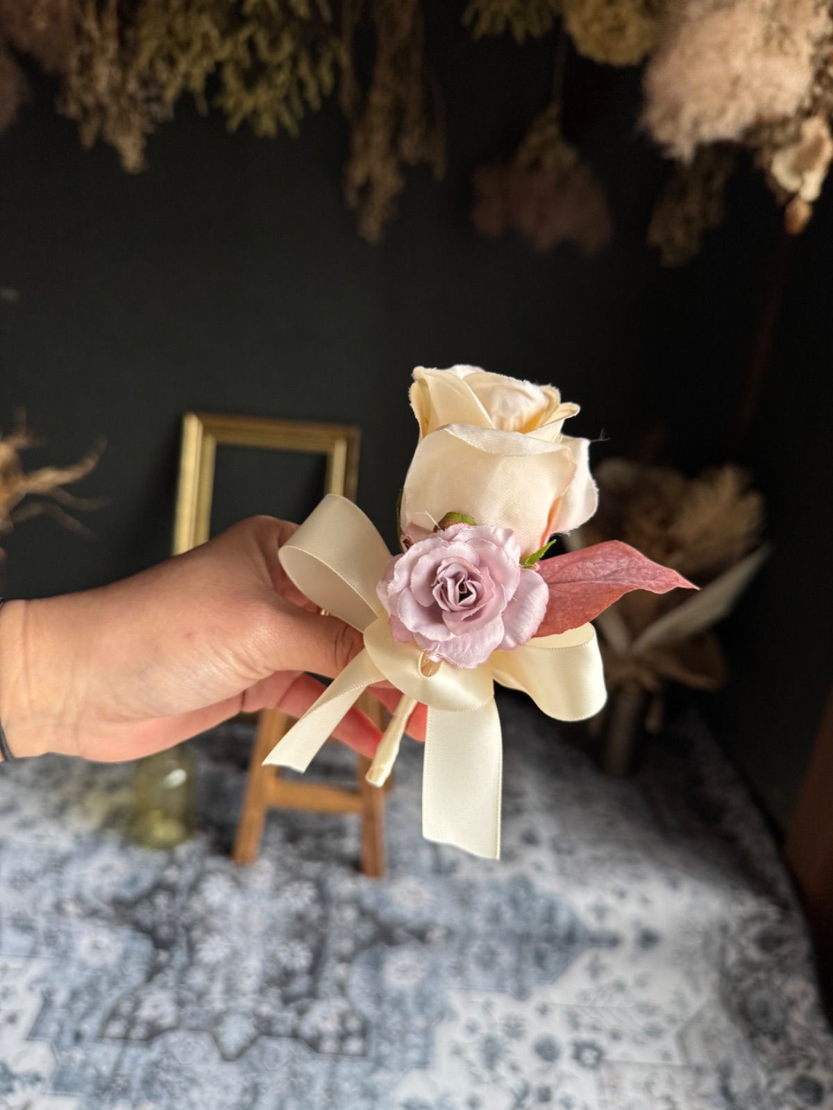 くすみパープルクラッチブーケ ブートニア