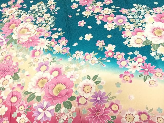 平和屋着物○豪華振袖 刺繍 草花文 暈し染め 金糸 金彩 銀通し地 正絹