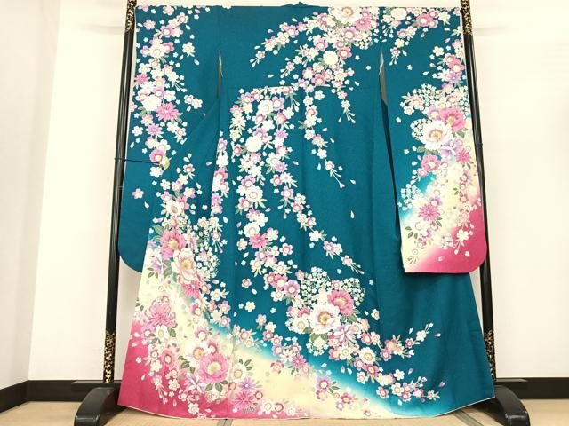平和屋着物●豪華振袖 刺繍 草花文 暈し染め 金糸 金彩 銀通し地 正絹 fy