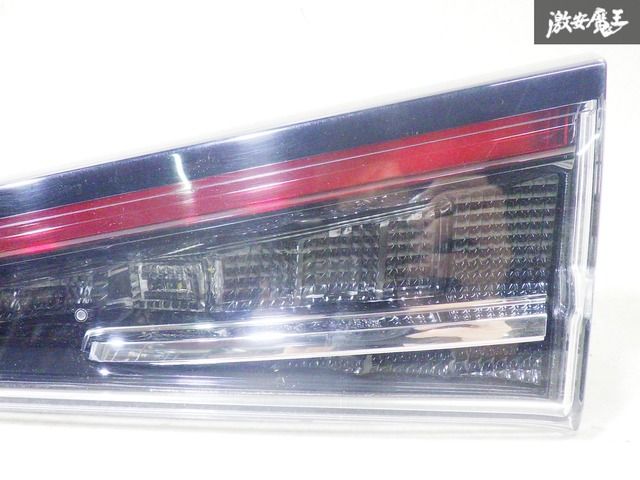点灯OK!】トヨタ純正 NRE210W カローラツーリング 前期 テールランプ