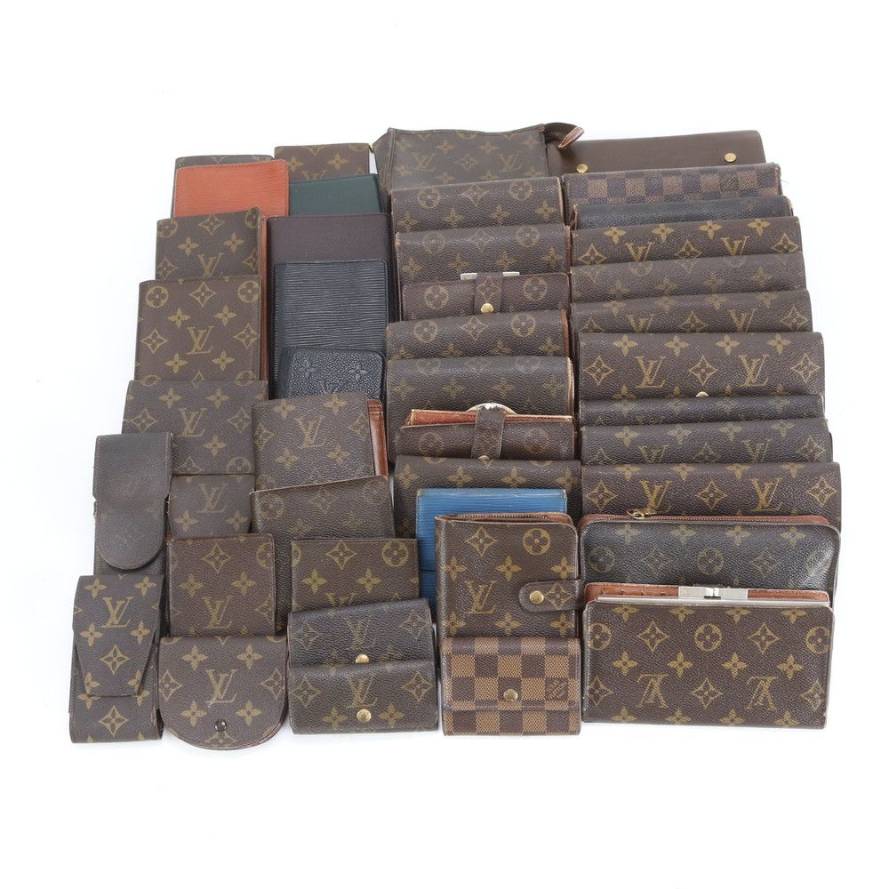 まとめ 40点 セット ルイヴィトン モノグラム ダミエ エピ レザー 長財布 二つ折り ウォレット キーケース EEM DH 13-10