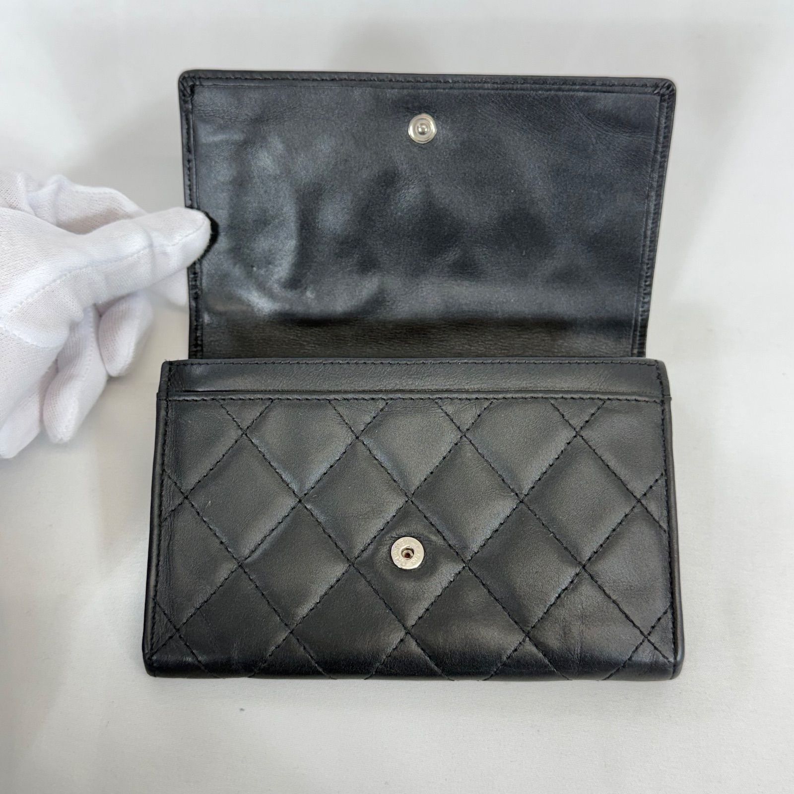 外観美品CHANELマトラッセ カンボンライン ラムスキン二つ折り財布 シャネルカンボンライン 黒 レディース ラムスキン 二つ折り財布