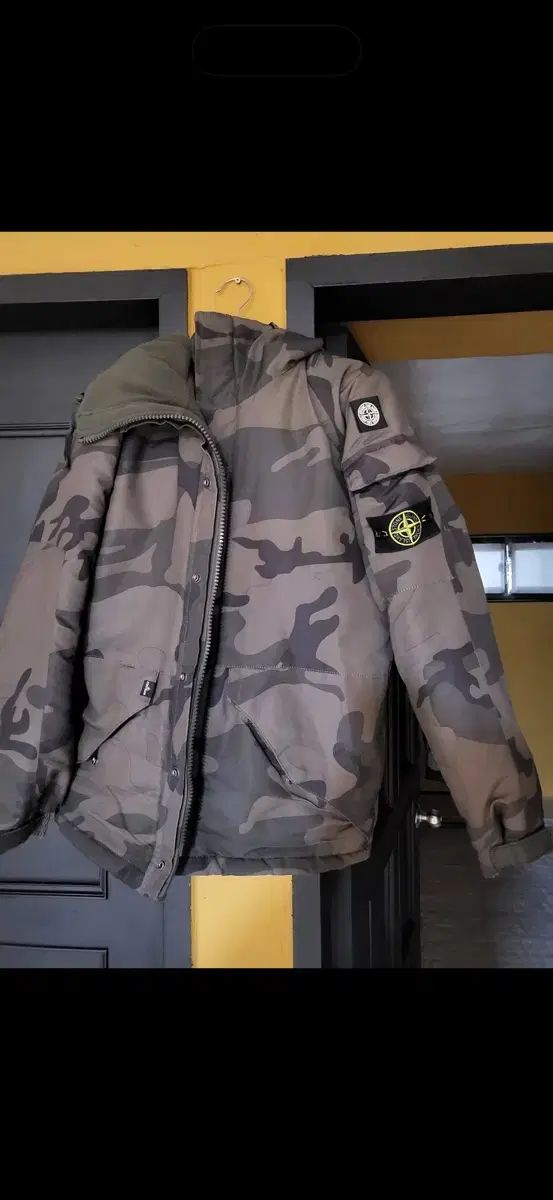 ストーンアイランド reflektiver モデル ダウン s 100