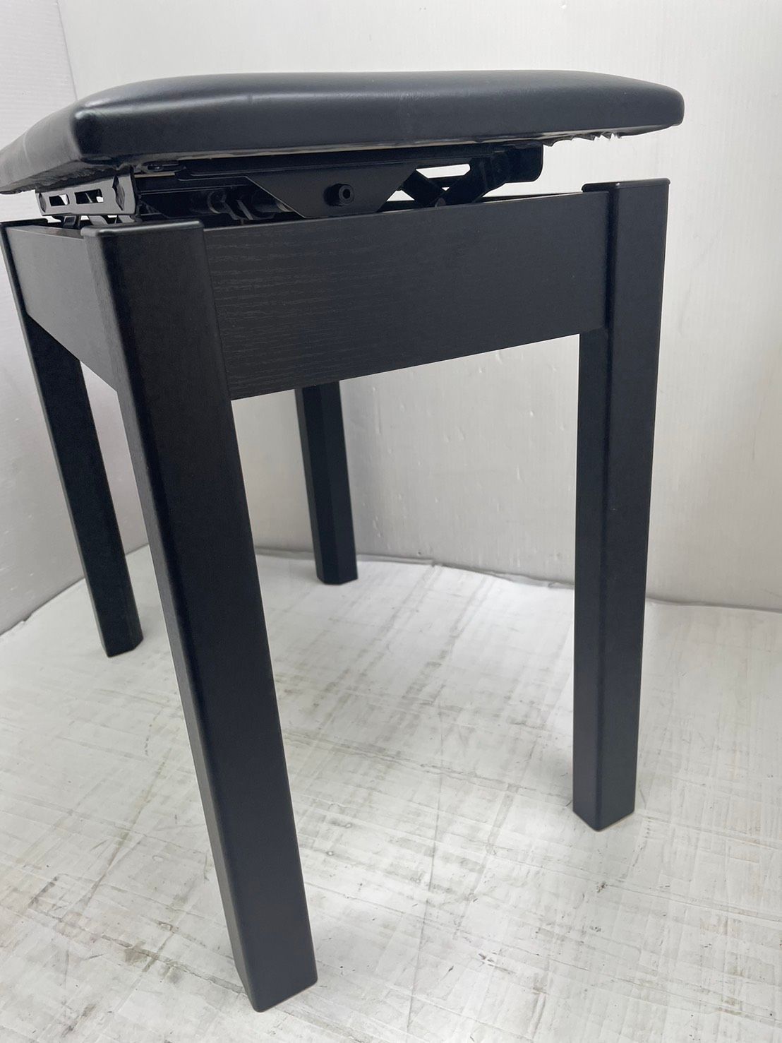 美品　ピアノ椅子　YAMAHA BC-205　黒 ピアノ椅子 YAMAHA BC-205黒 YAMAHA/ピアノ椅子/BC205｜鍵盤、電子