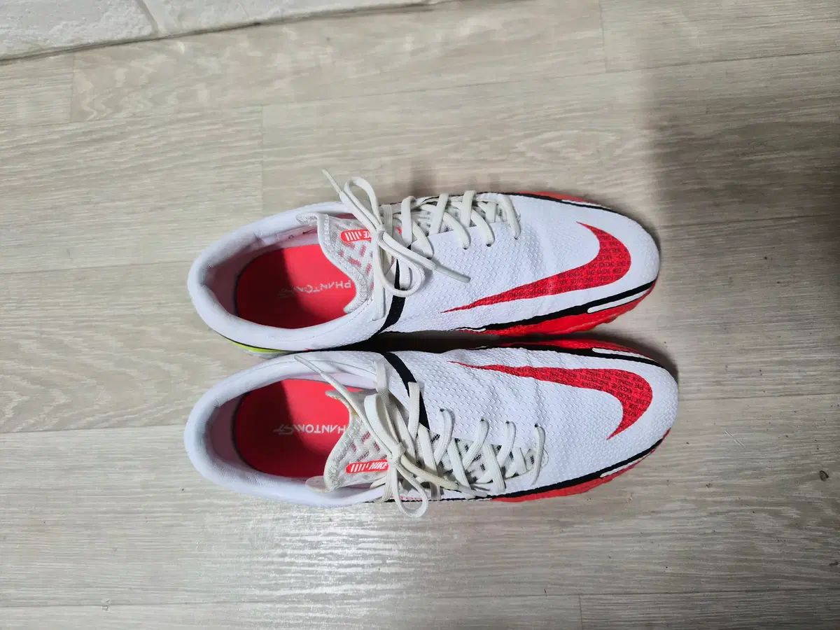 ナイキ リアクト ファントムGT2 プロ サッカーシューズ 265mm - メルカリ