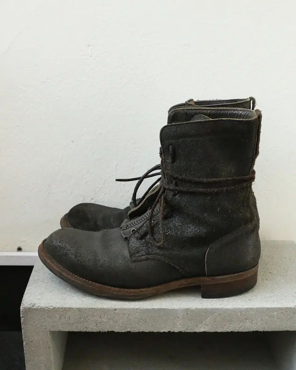 ヴィンテージ スウェード コンバット ブーツ