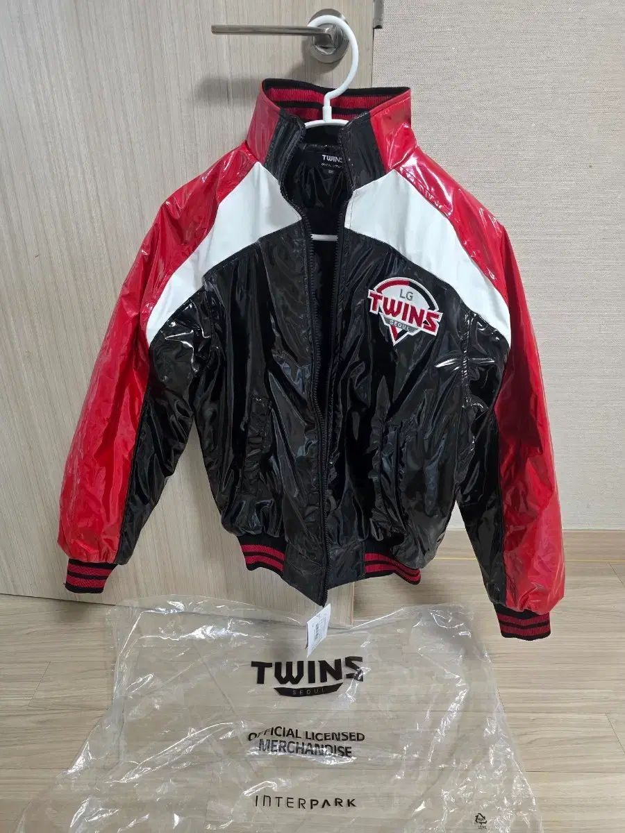 LG TWINS サテンジャンパー 小学生 or 中学生 レディース