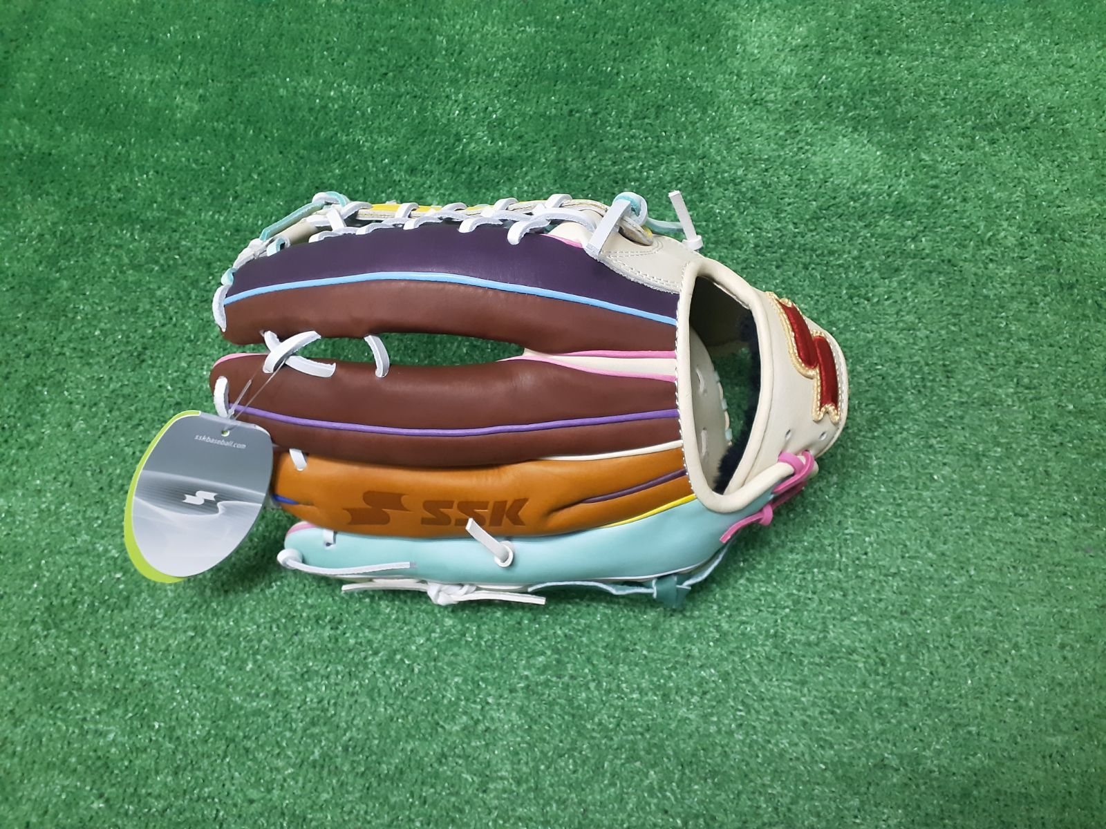 SSK 展示会 軟式外野手用グラブ