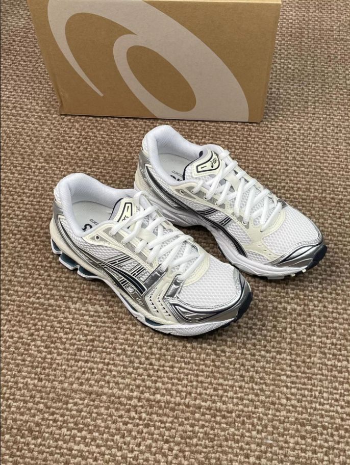 14 白黒シルバー