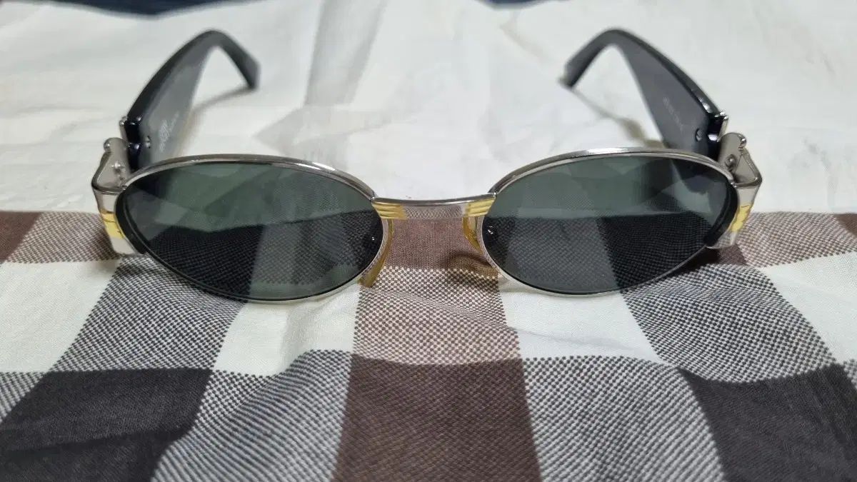 ヴェルサーチェ MOD