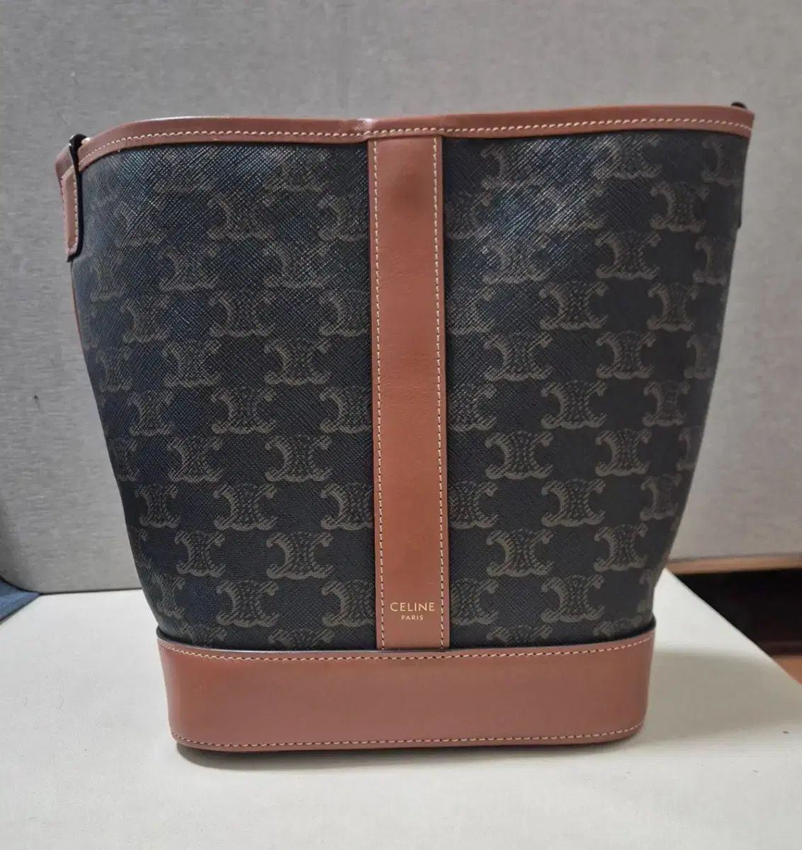 Celine セリーヌ バケットバッグ スモール 急速