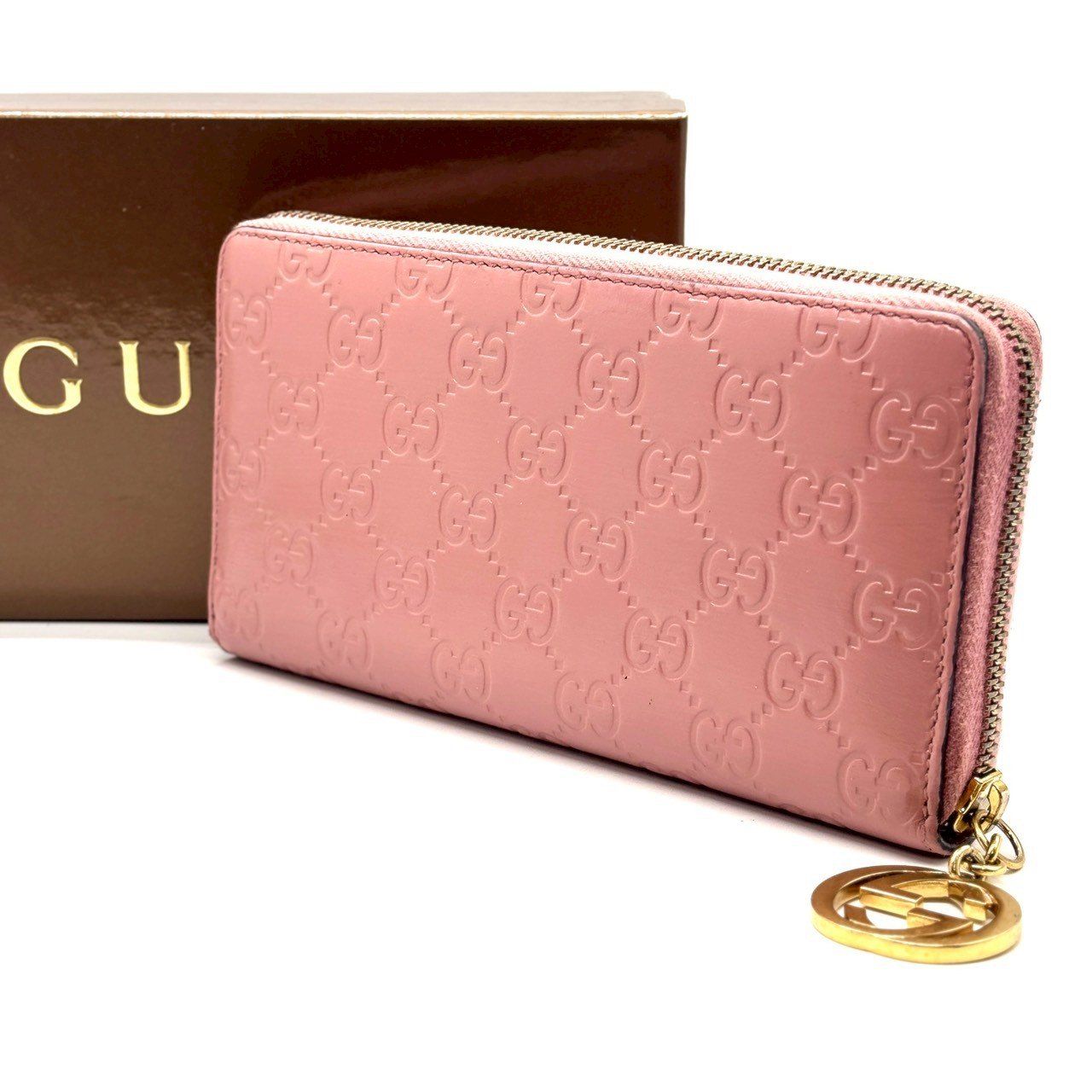 大人の可愛さを 上品に仕込む GUCCI 長財布 グッチシマ インターロッキングG ラウンドファスナー ゴールド金具 ピンク
