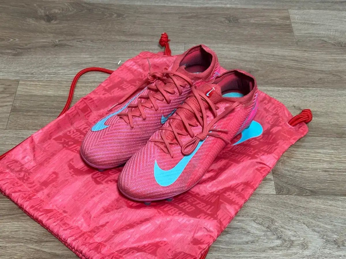 ナイキ マーキュリアル ag 270