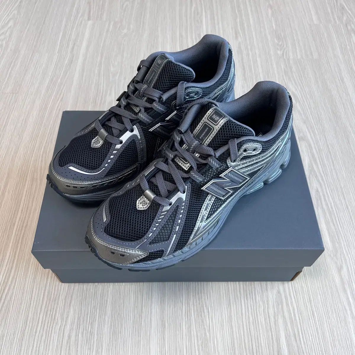 275 ニュー ンス 1906 R ブラック