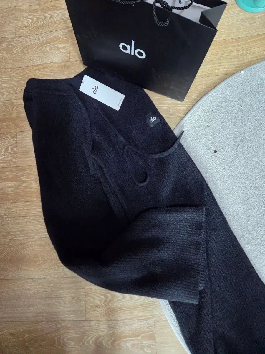 スナッグルUPワイドニットパンツ