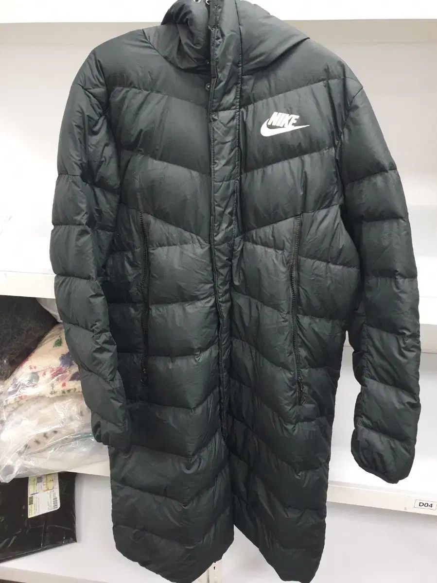 NIKE ダウンジャケット ロング丈