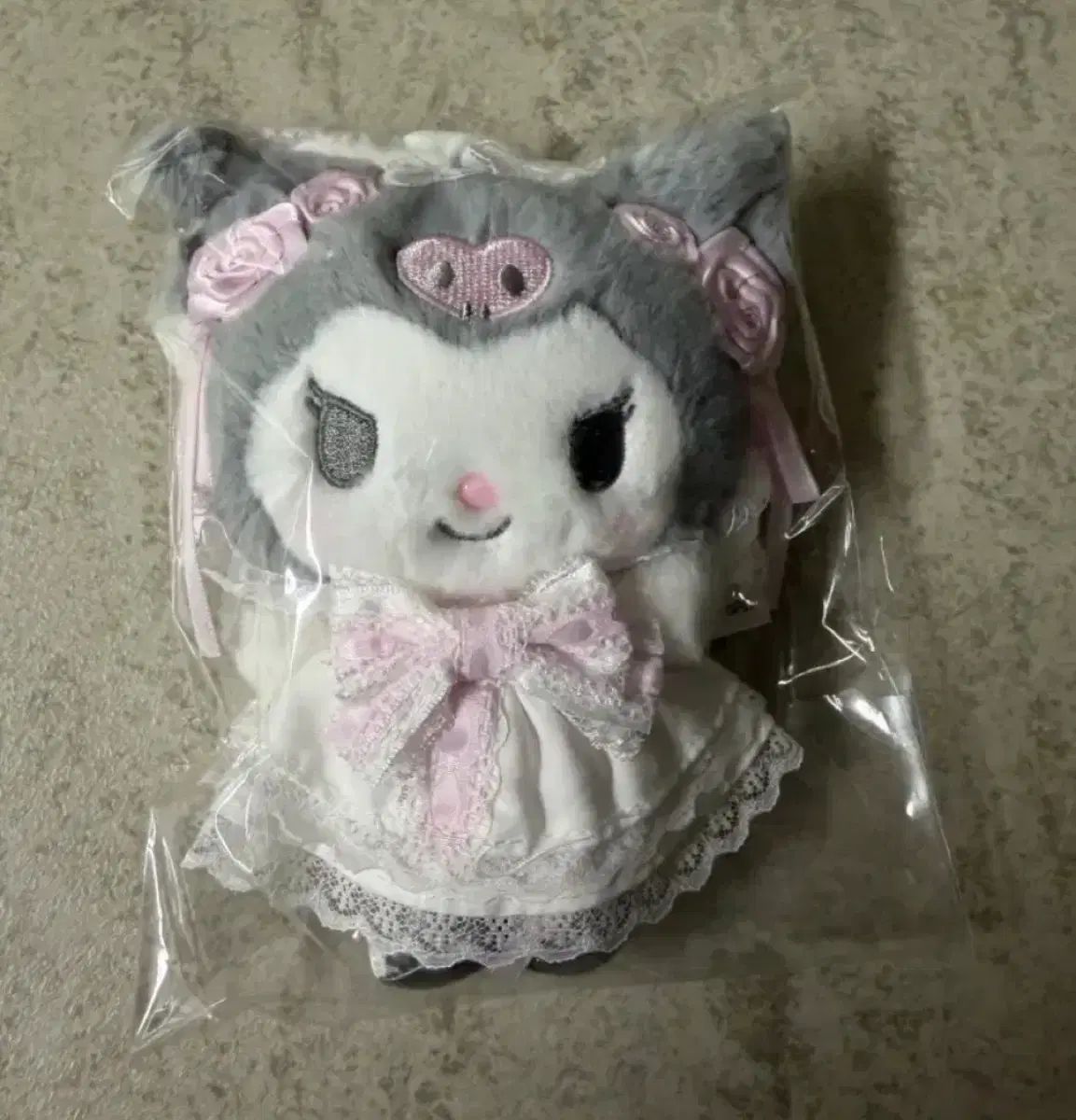 サンリオ 白フリルシリーズ クロミ マスコット ぬいぐるみ キーホルダー ウェディングクロミ