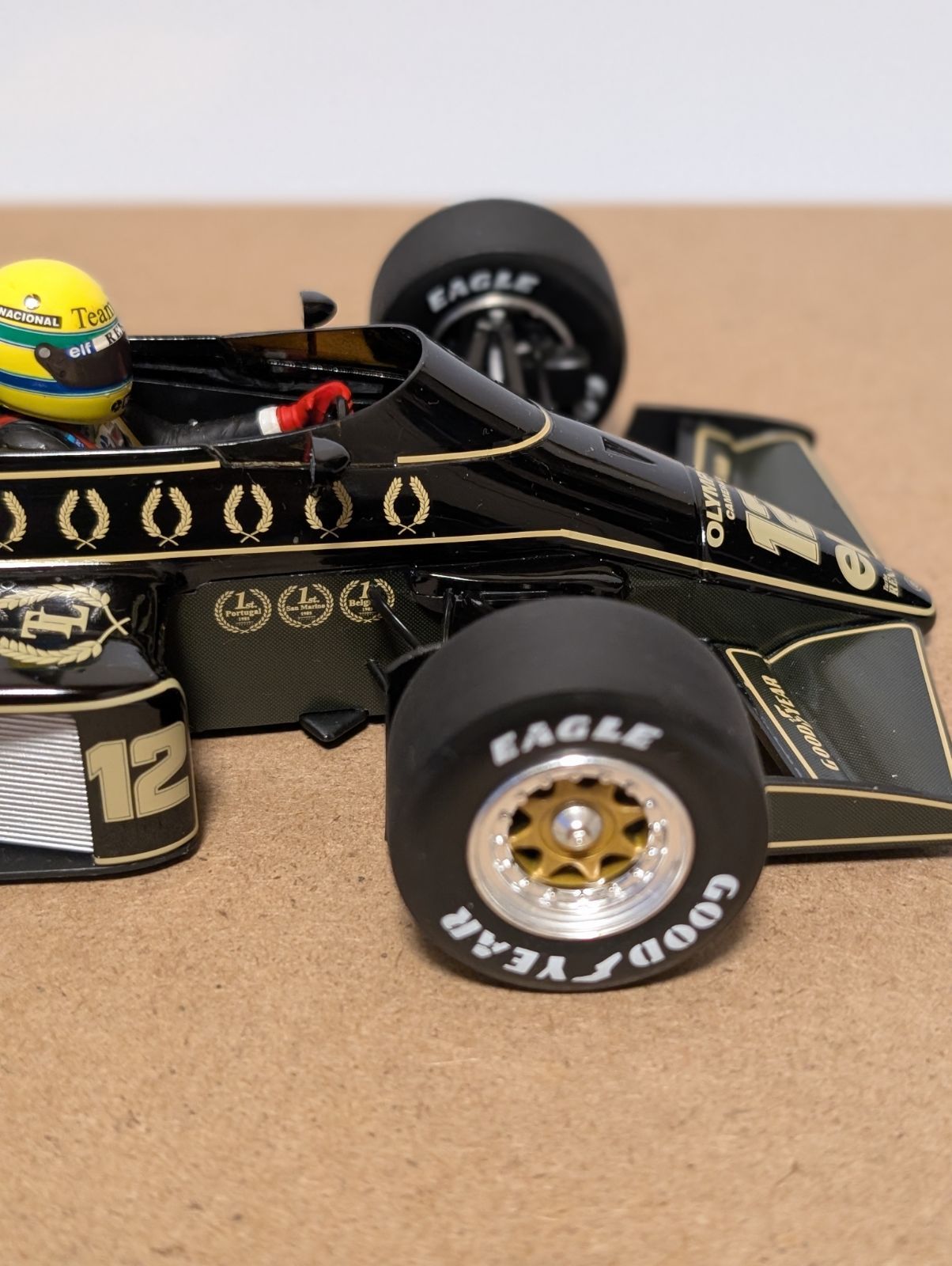 1/18ミニチャンプス ロータス97Tルノー アイルトン・セナコレクション