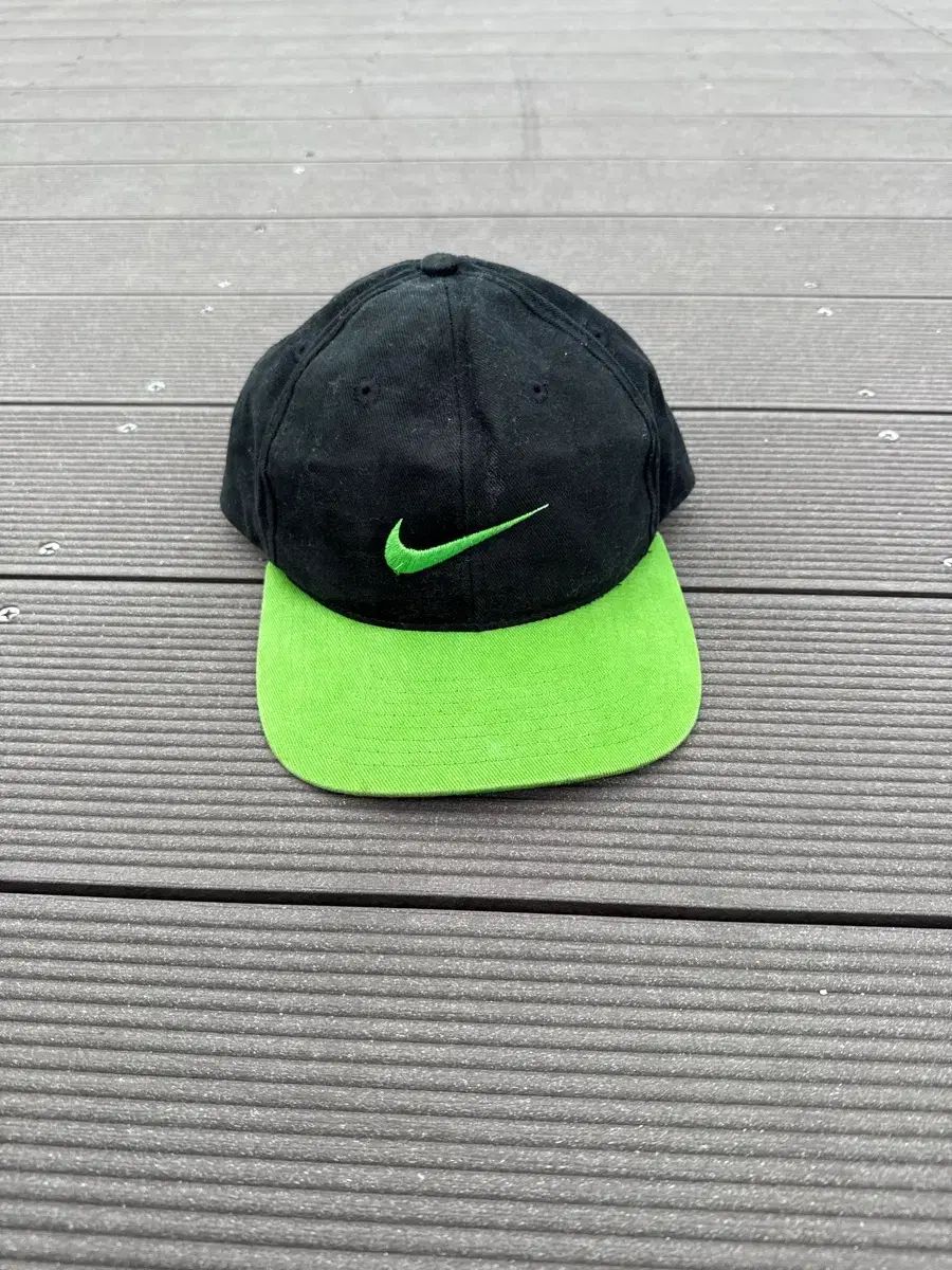 90 s ヴィンテージ NIKE ツートン スウッシュ キャップ MADE IN USA