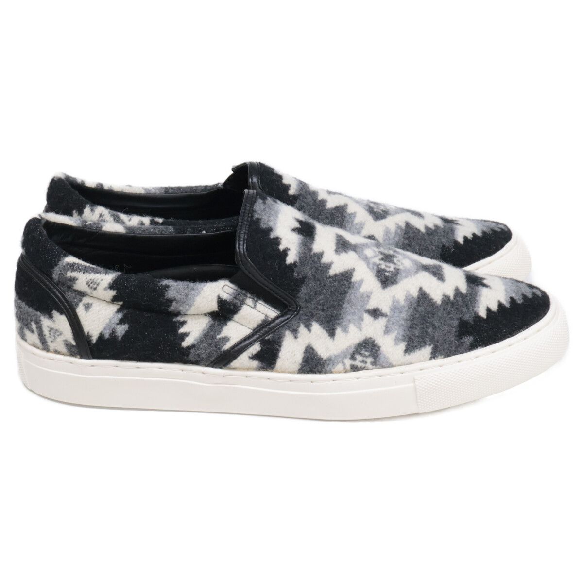  1 piu uguale 3 ウノピゥウノウグァーレトレ x ペンドルトン TN 16 S-053 ネイティブ柄 スリッポン 270 スニーカー 靴