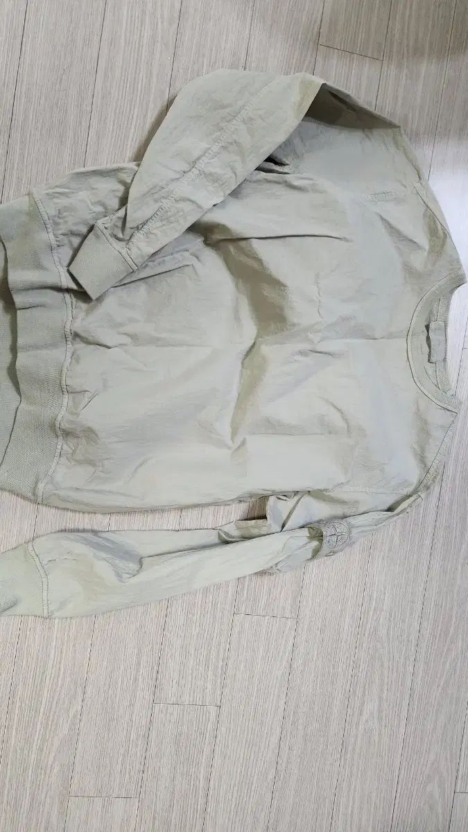 ストーンアイランド ゴースト スウェット