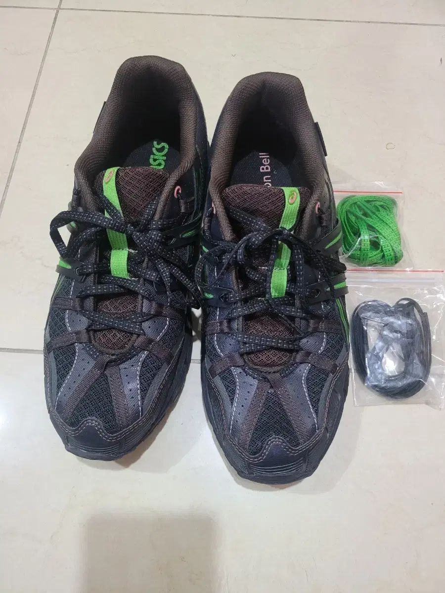 アシックス ゲルソノマ アンダースンベル 285