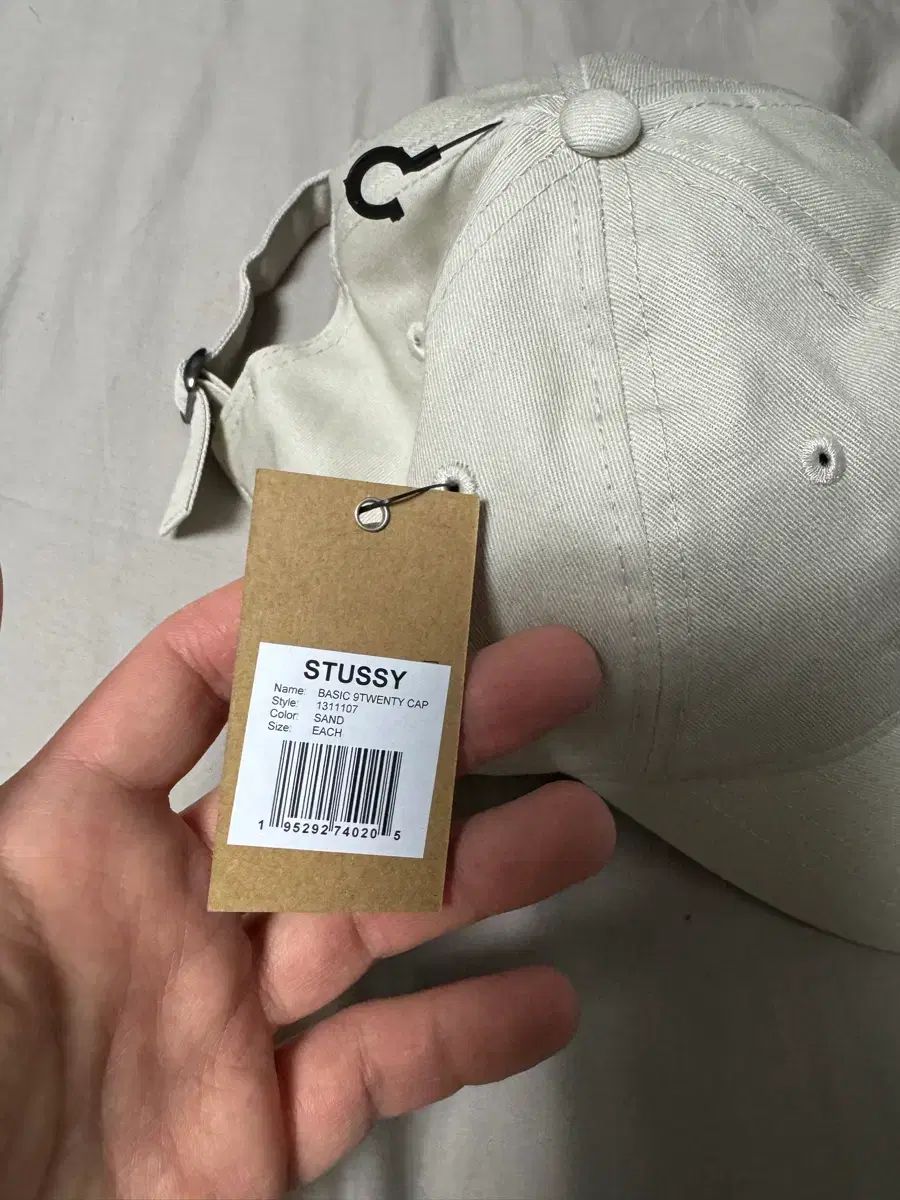 STUSSY ERA ボールキャップ サンド 大人カジュアル ベーシック