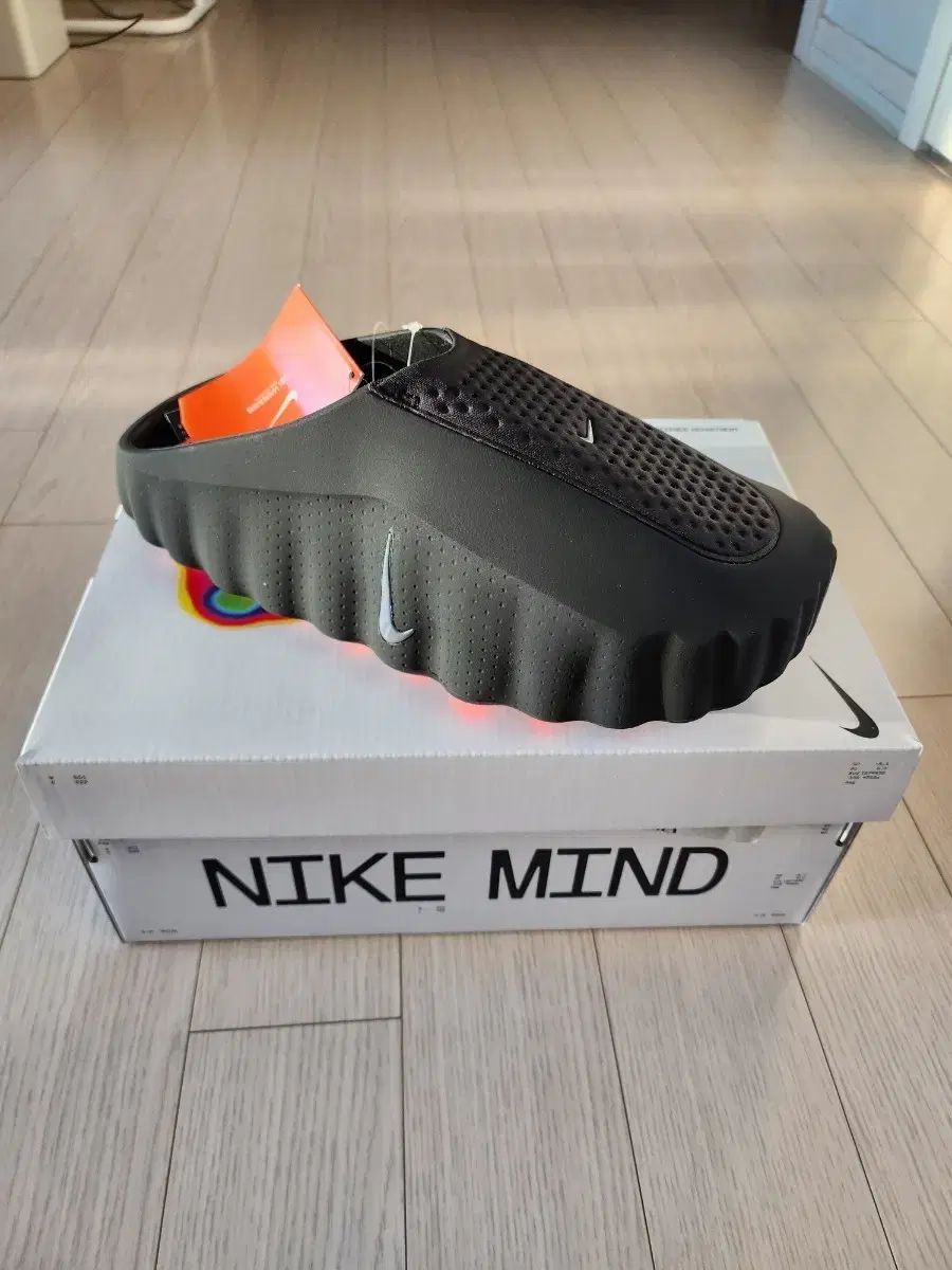 ナイキ マイン 001 ブラック 280