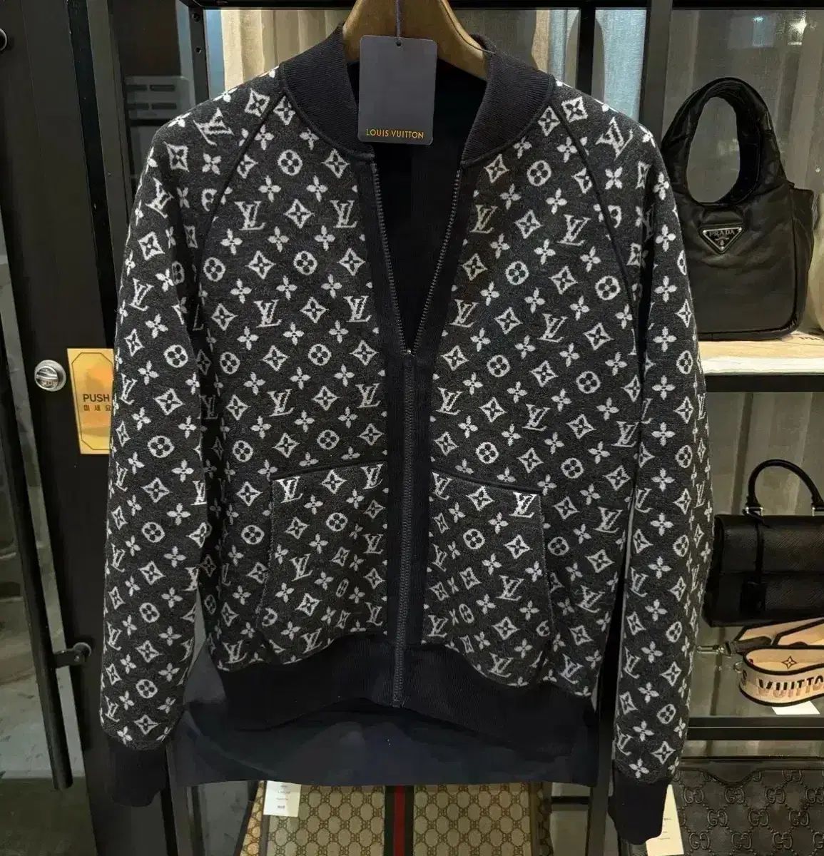 ルイヴィトン LV モノグラム リバーシブル ブルゾン ジップアップ