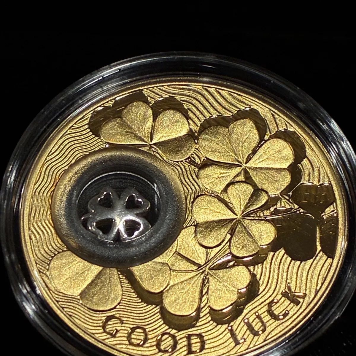 2013 ニウエ 幸運の四つ葉のクローバー 金メッキ 銀貨 コイン チャーム入り