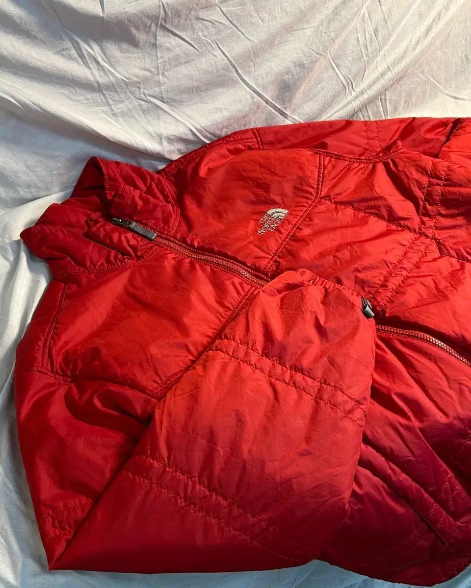 THE NORTH FACE ザノースフェイス レッド ダウン