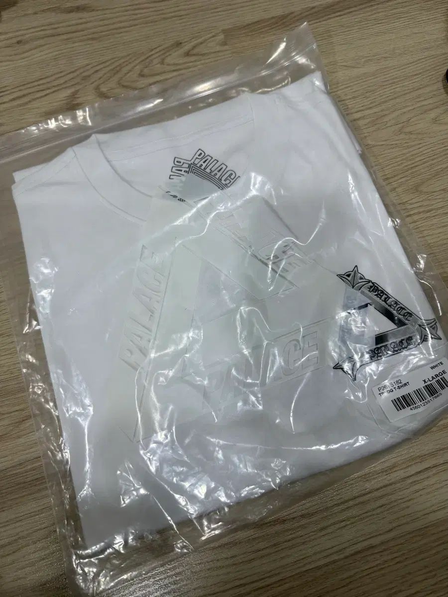 PALACE TRI-O-G Tシャツ 白