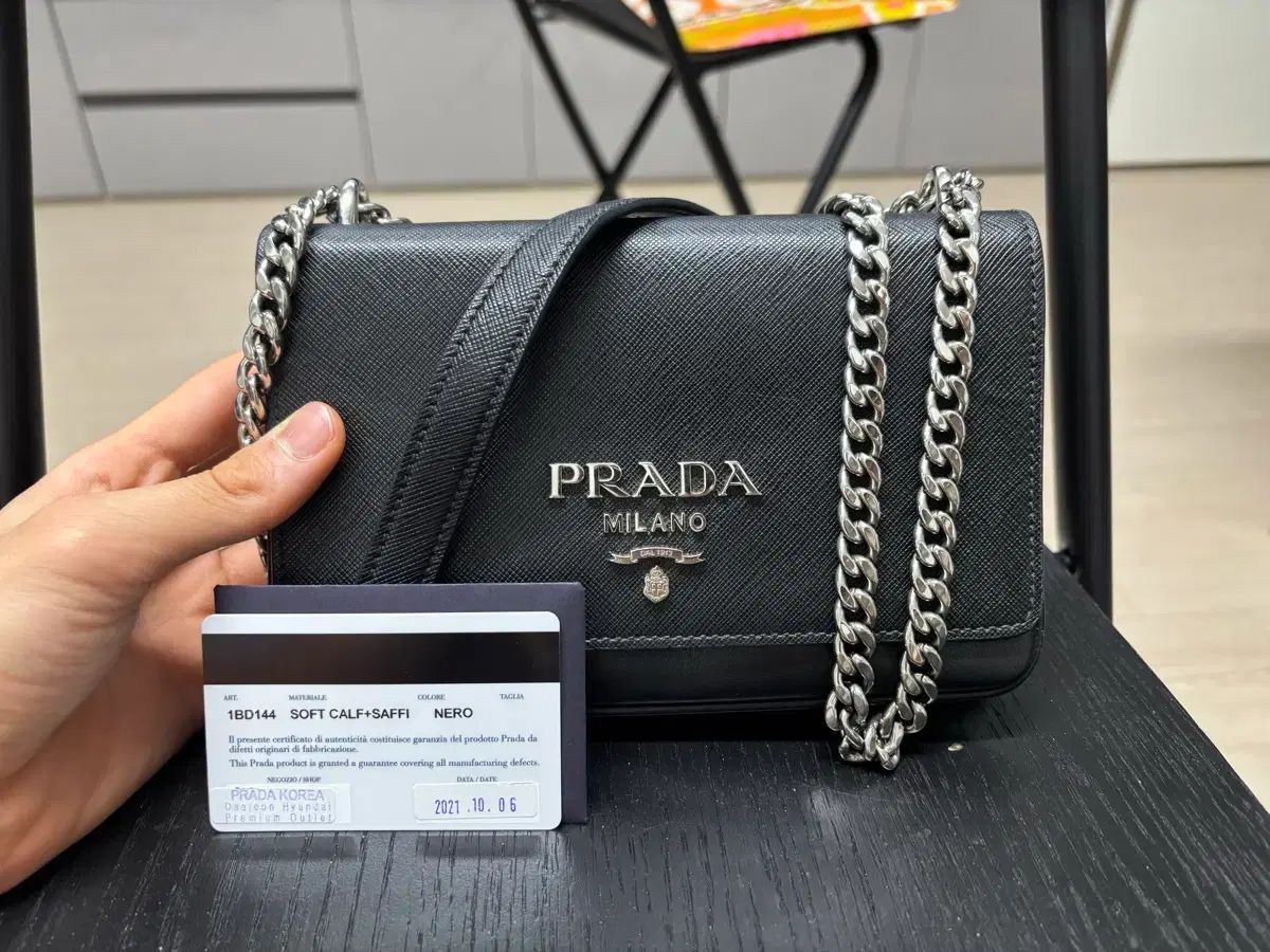 PRADA プラダ チェーン ショルダ—バッグ ブラック ほぼ